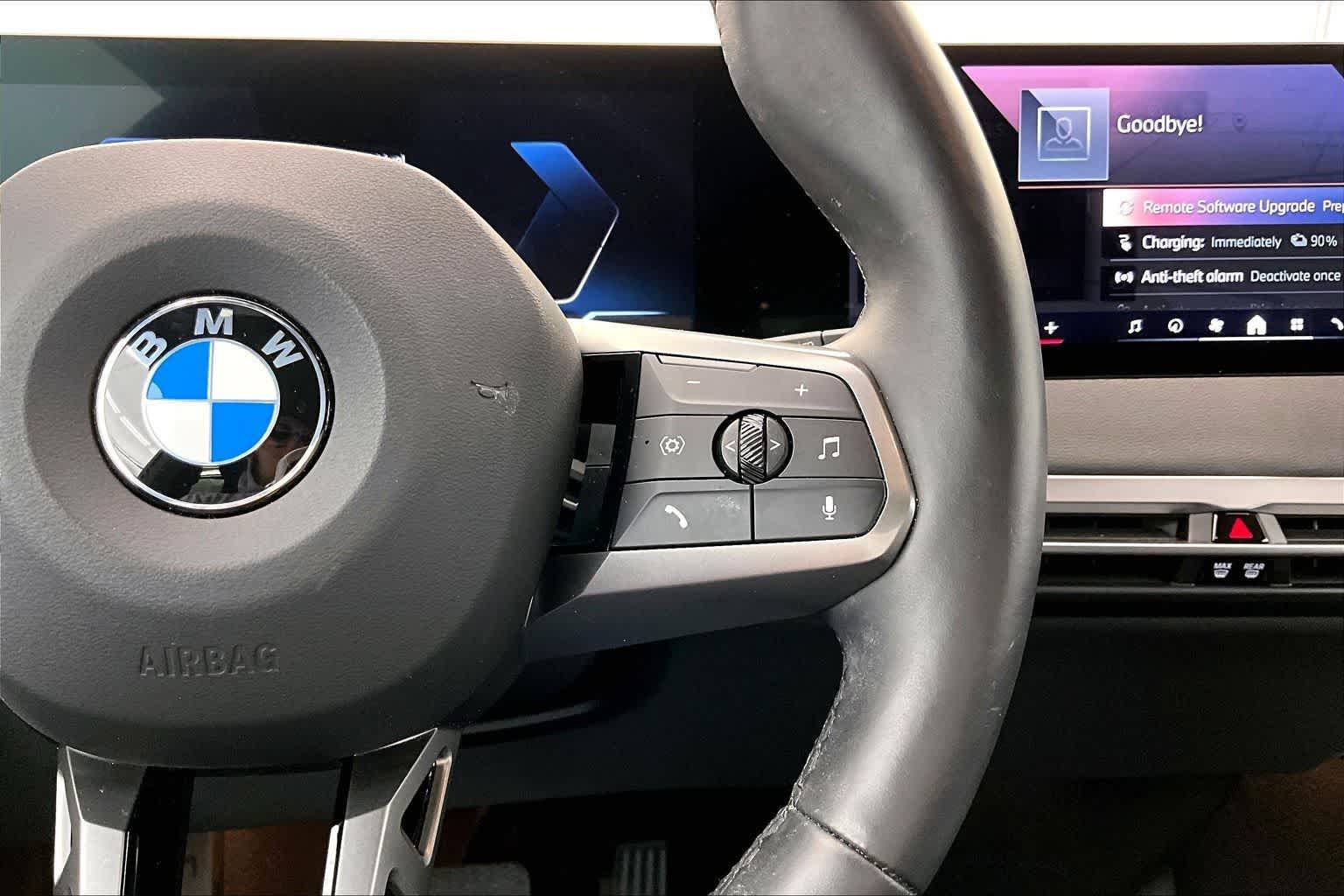 2025 BMW iX xDrive50