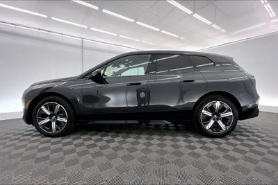 2025 BMW iX xDrive50