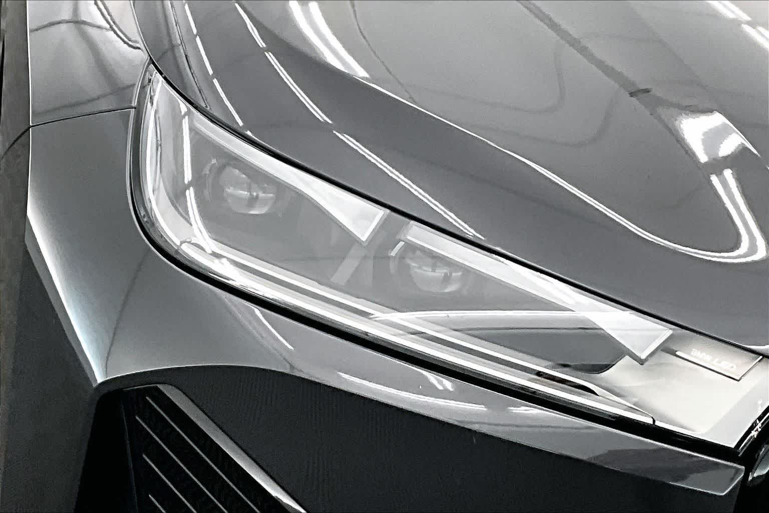 2025 BMW iX xDrive50