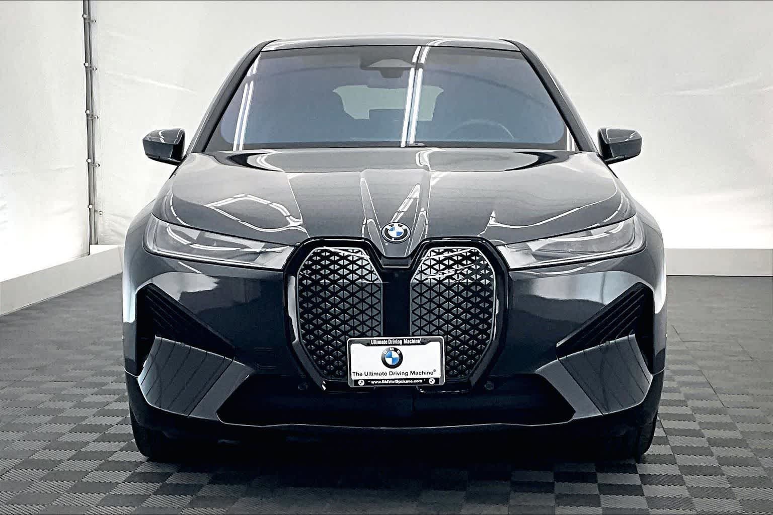 2025 BMW iX xDrive50