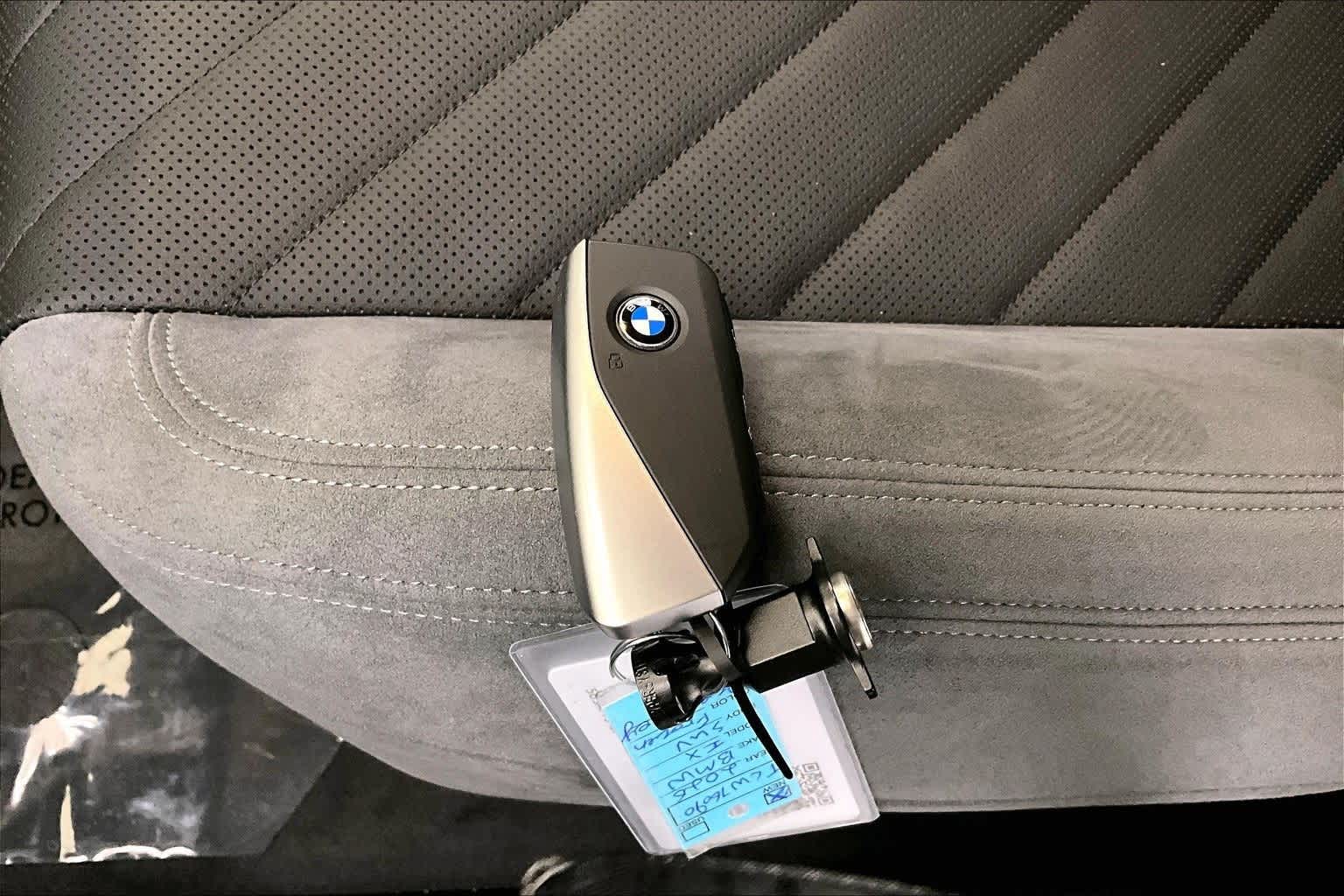 2026 BMW iX xDrive45