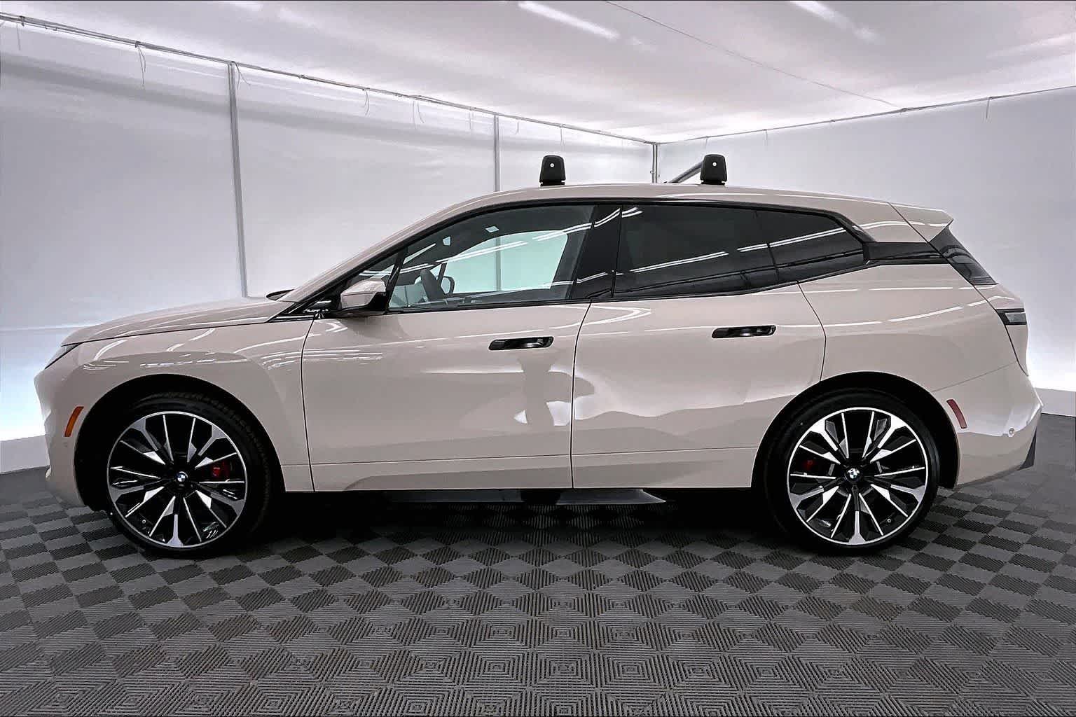 2026 BMW iX xDrive45