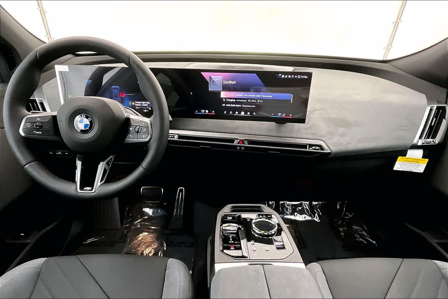 2026 BMW iX xDrive45