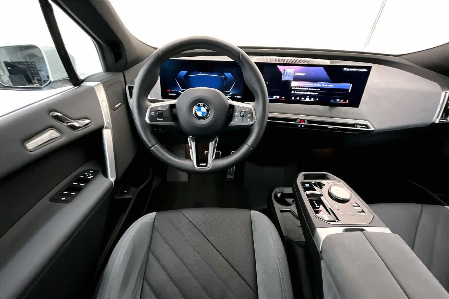 2026 BMW iX xDrive60