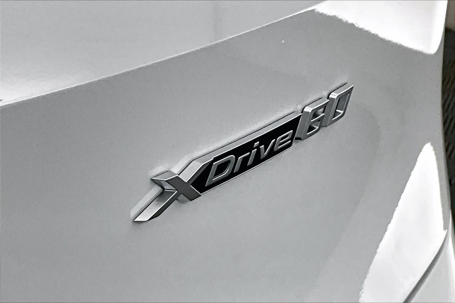 2026 BMW iX xDrive60