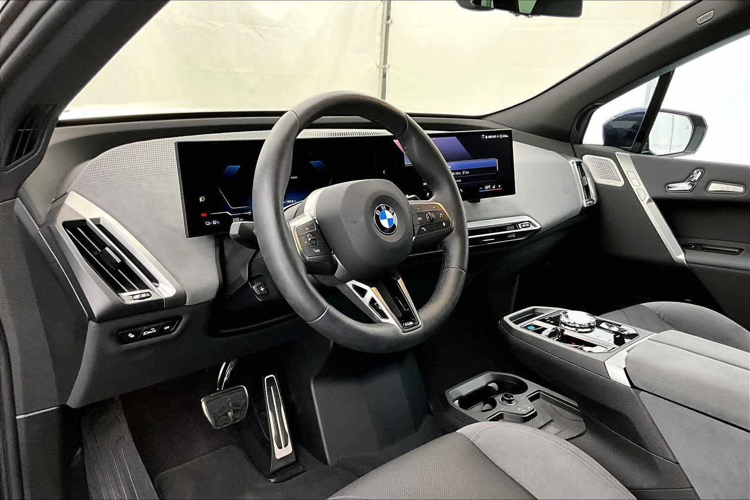 2026 BMW iX xDrive60