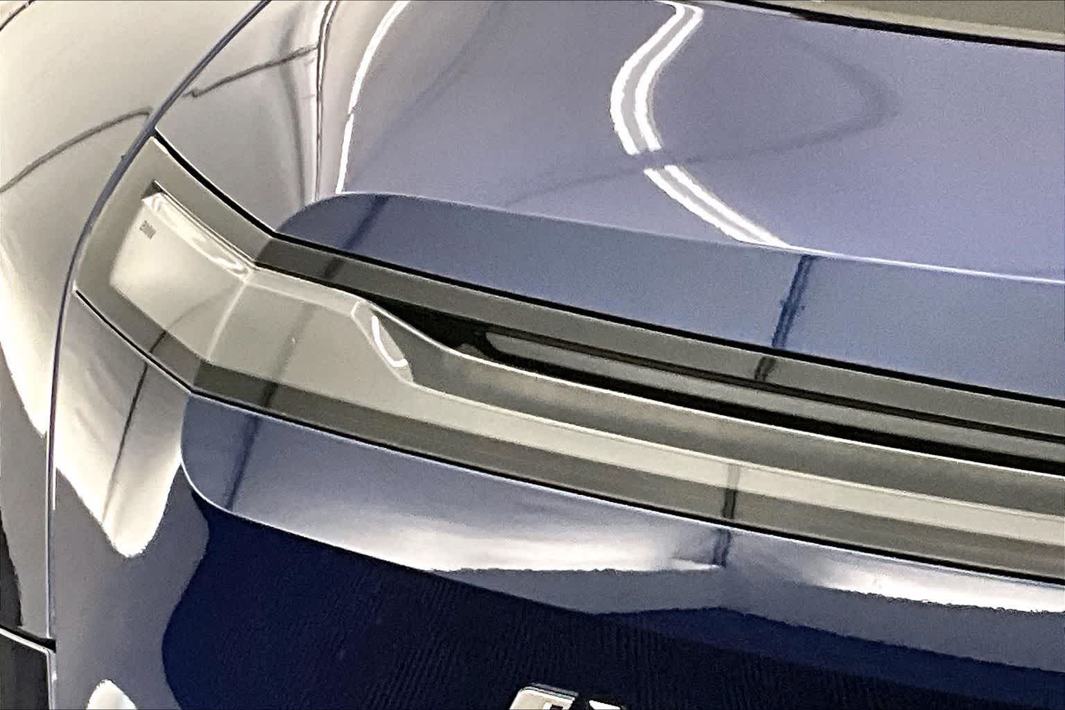 2026 BMW iX xDrive60