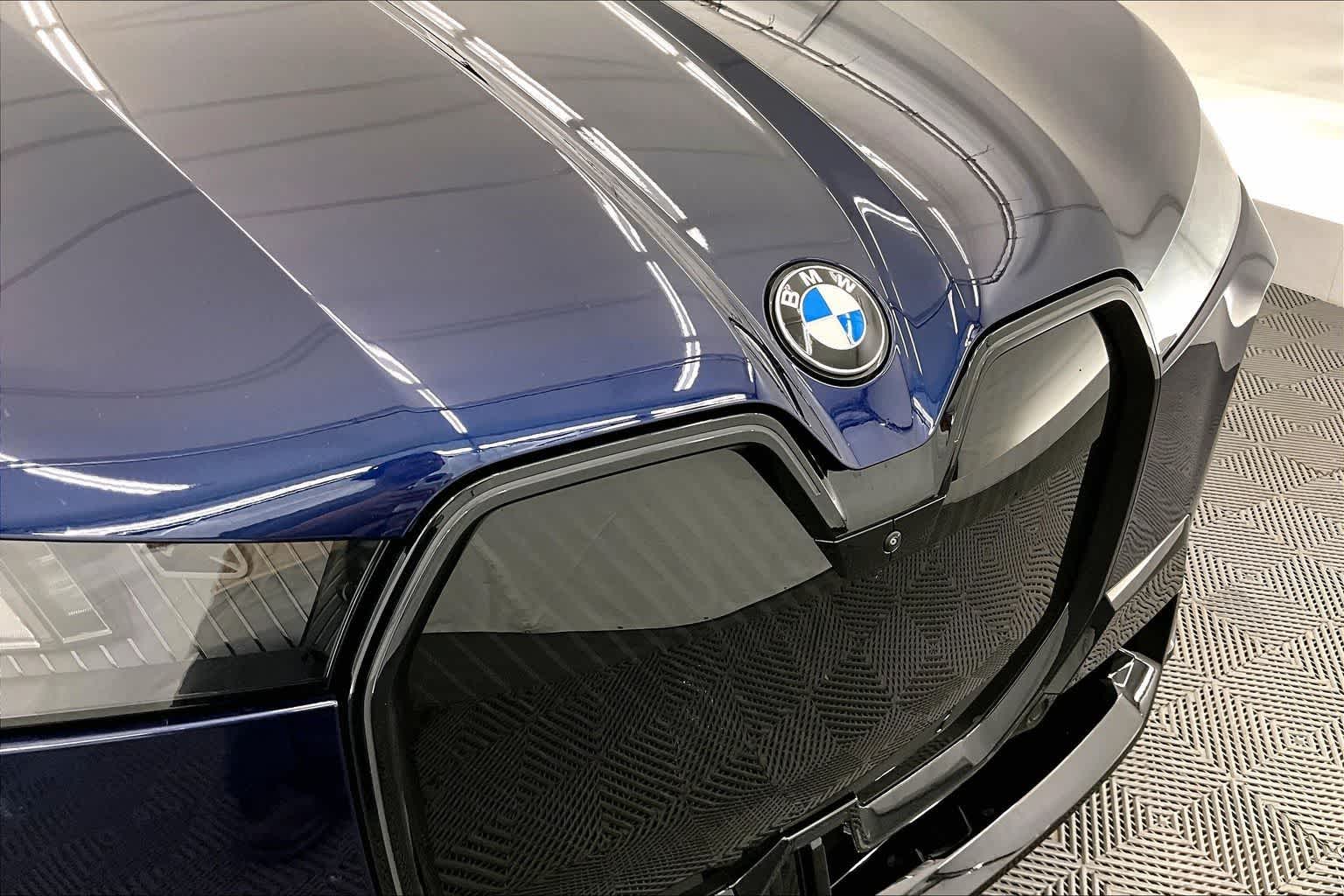 2026 BMW iX xDrive60