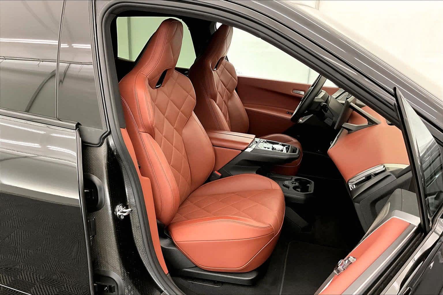 2026 BMW iX xDrive60