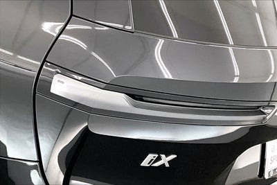 2026 BMW iX xDrive60