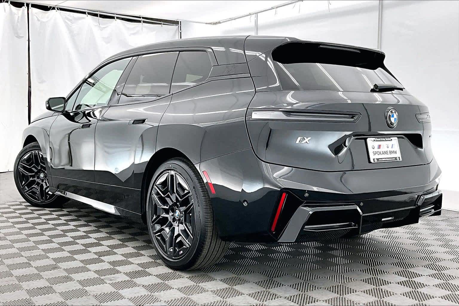 2026 BMW iX xDrive60