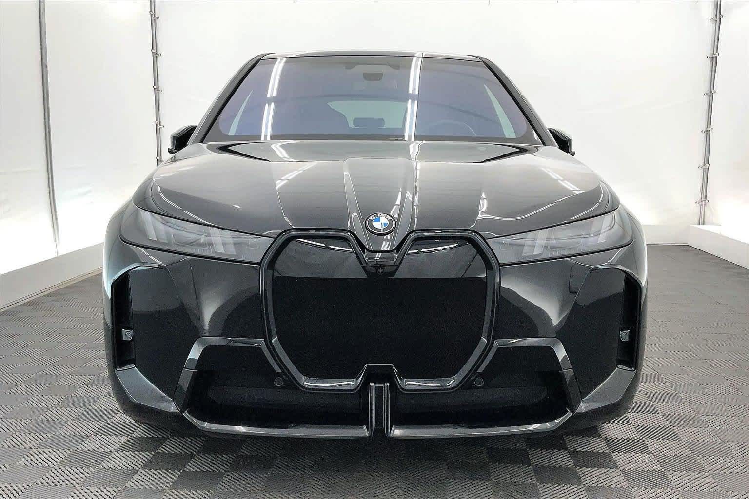 2026 BMW iX xDrive60