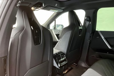 2026 BMW iX xDrive60