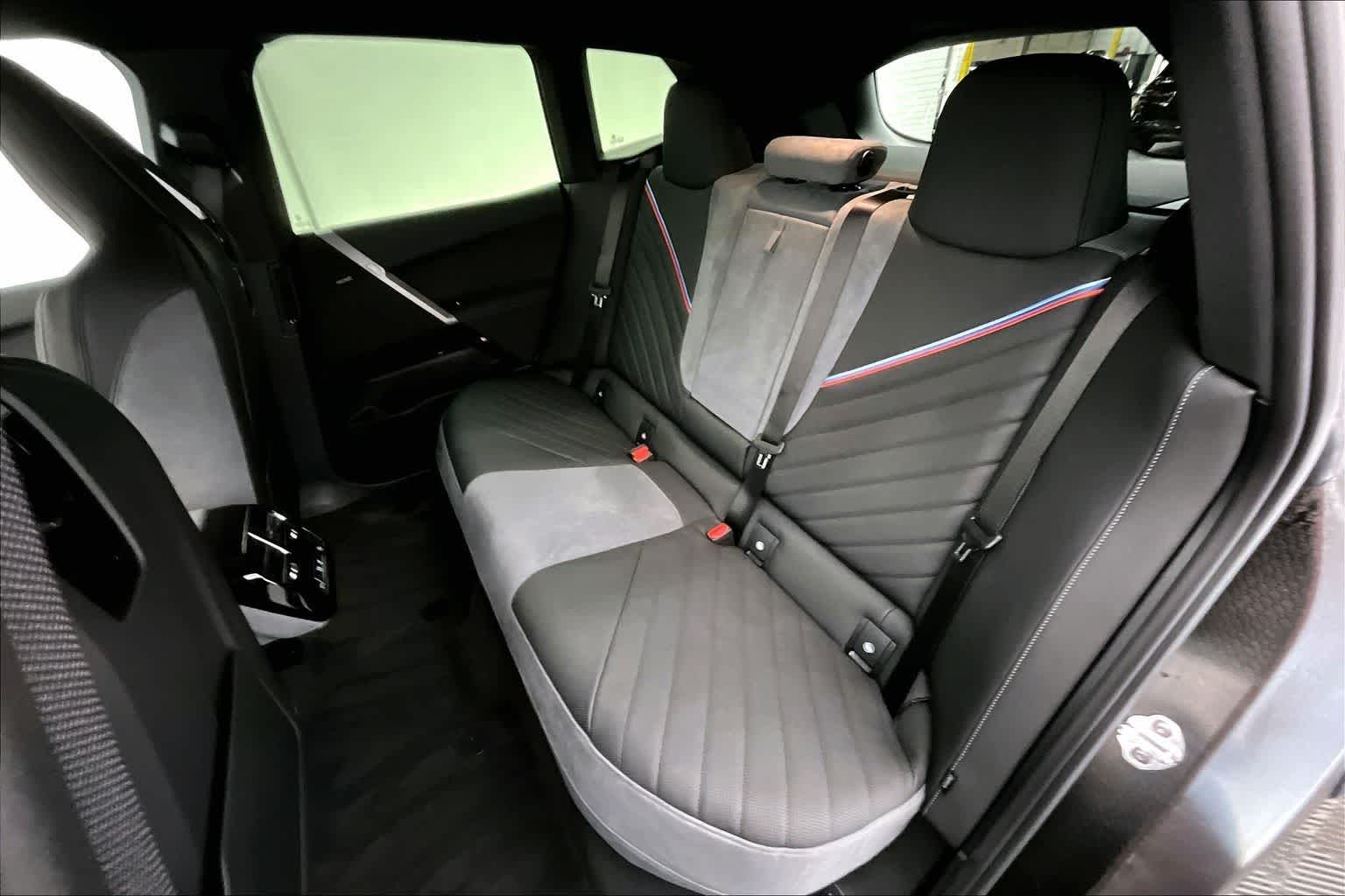 2026 BMW iX xDrive60