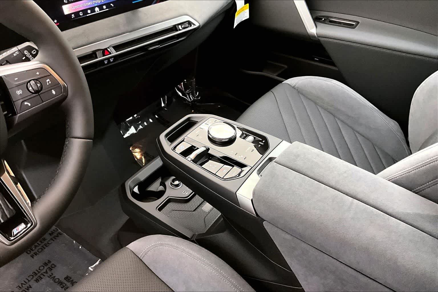 2026 BMW iX xDrive60