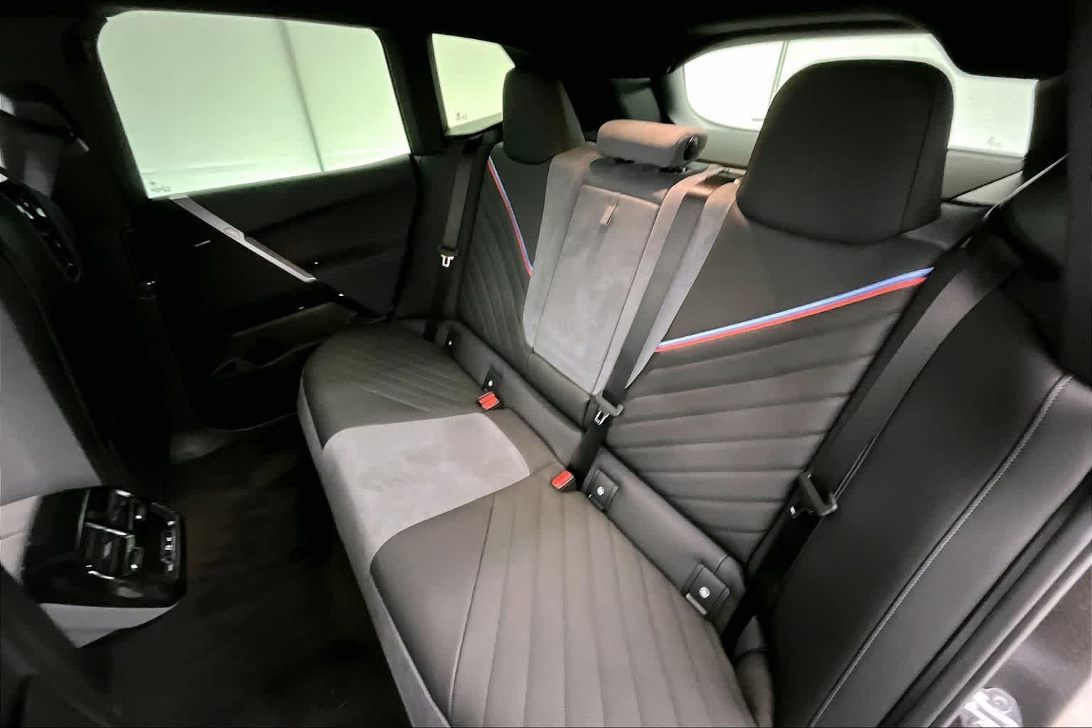 2026 BMW iX xDrive60