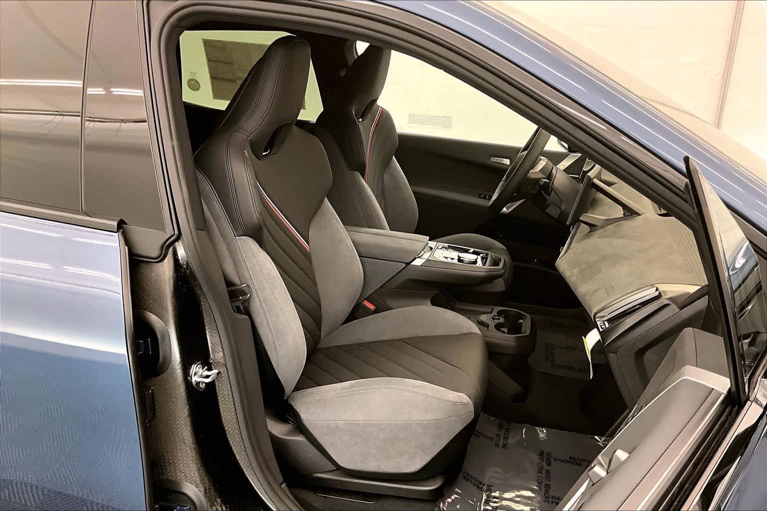 2026 BMW iX xDrive60