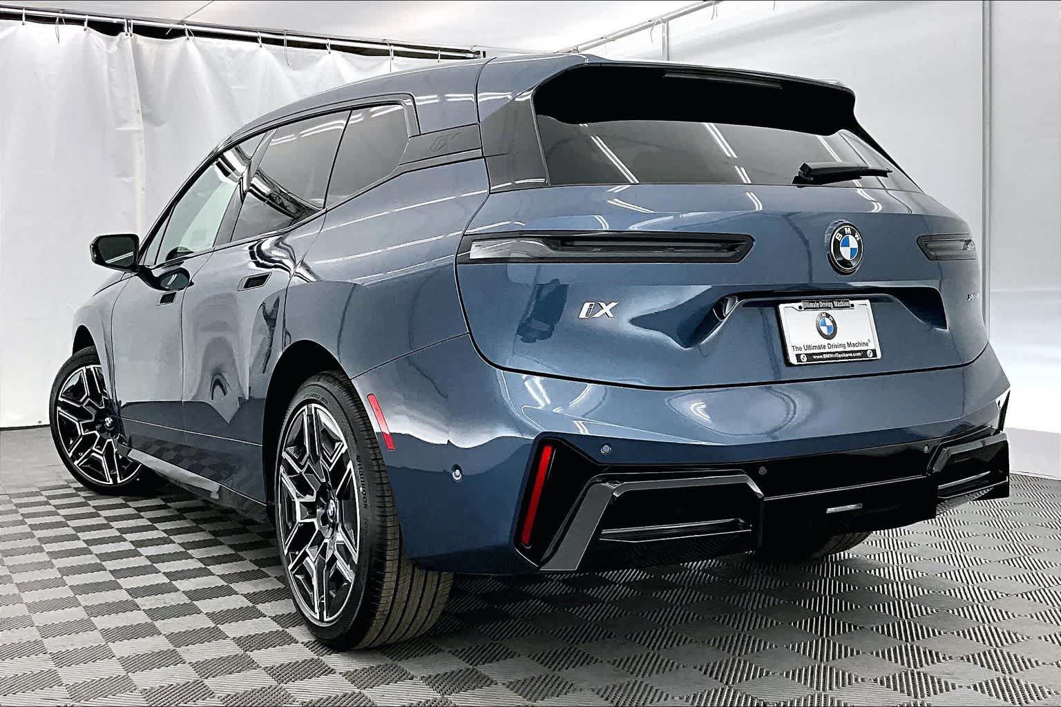 2026 BMW iX xDrive60