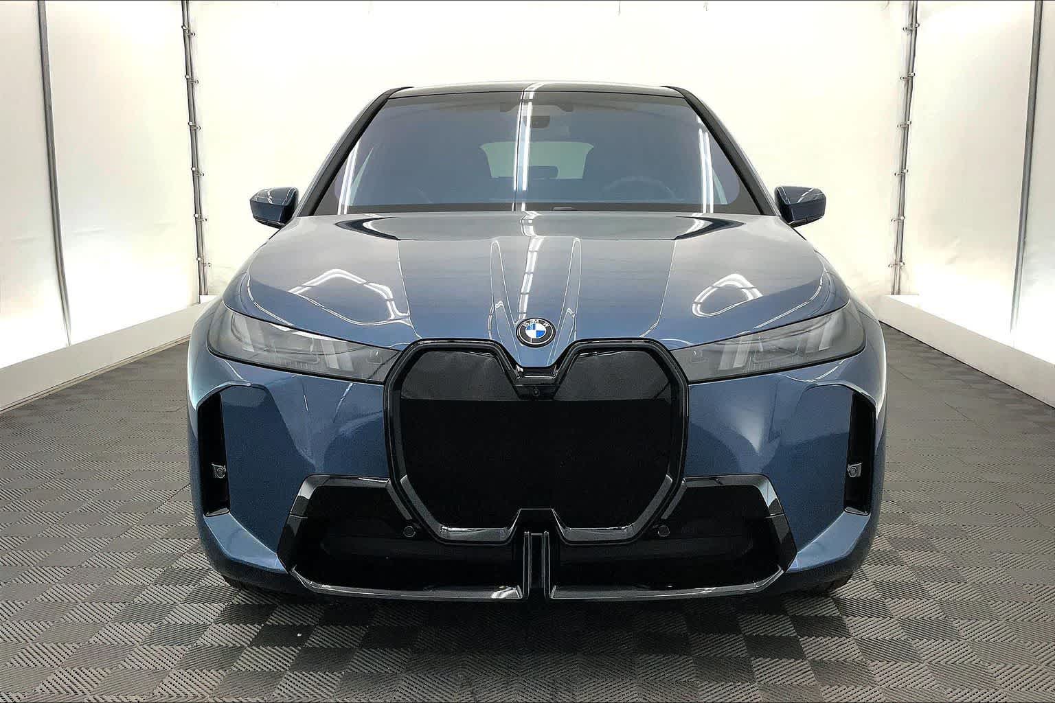2026 BMW iX xDrive60