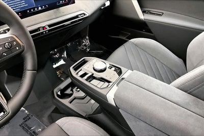 2026 BMW iX xDrive60