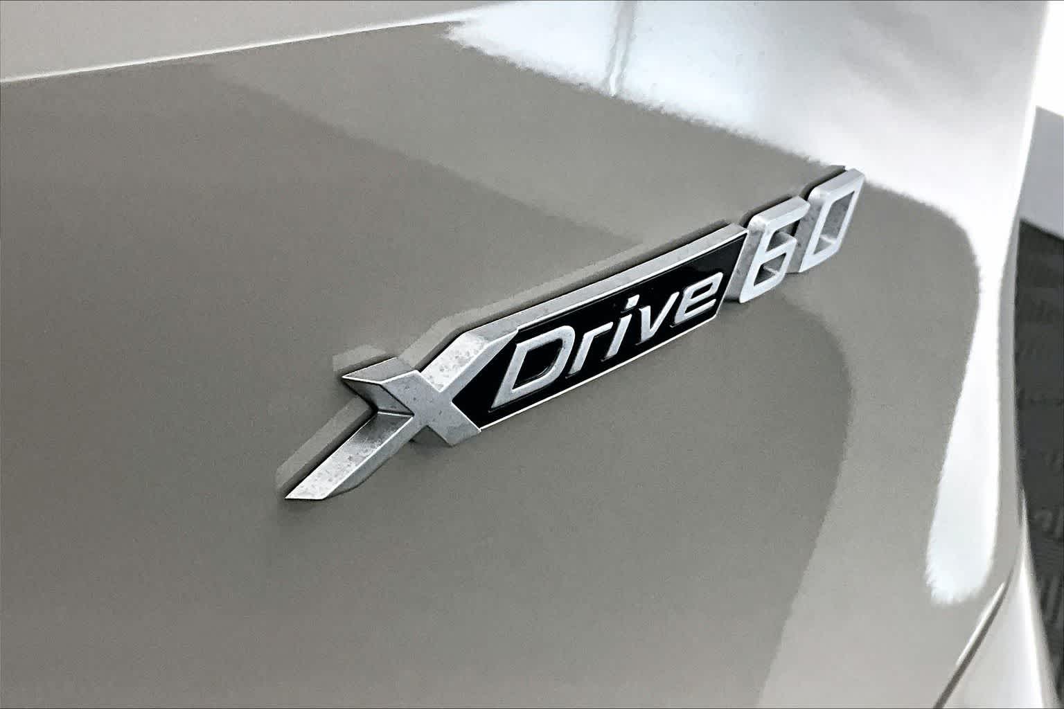 2026 BMW iX xDrive60