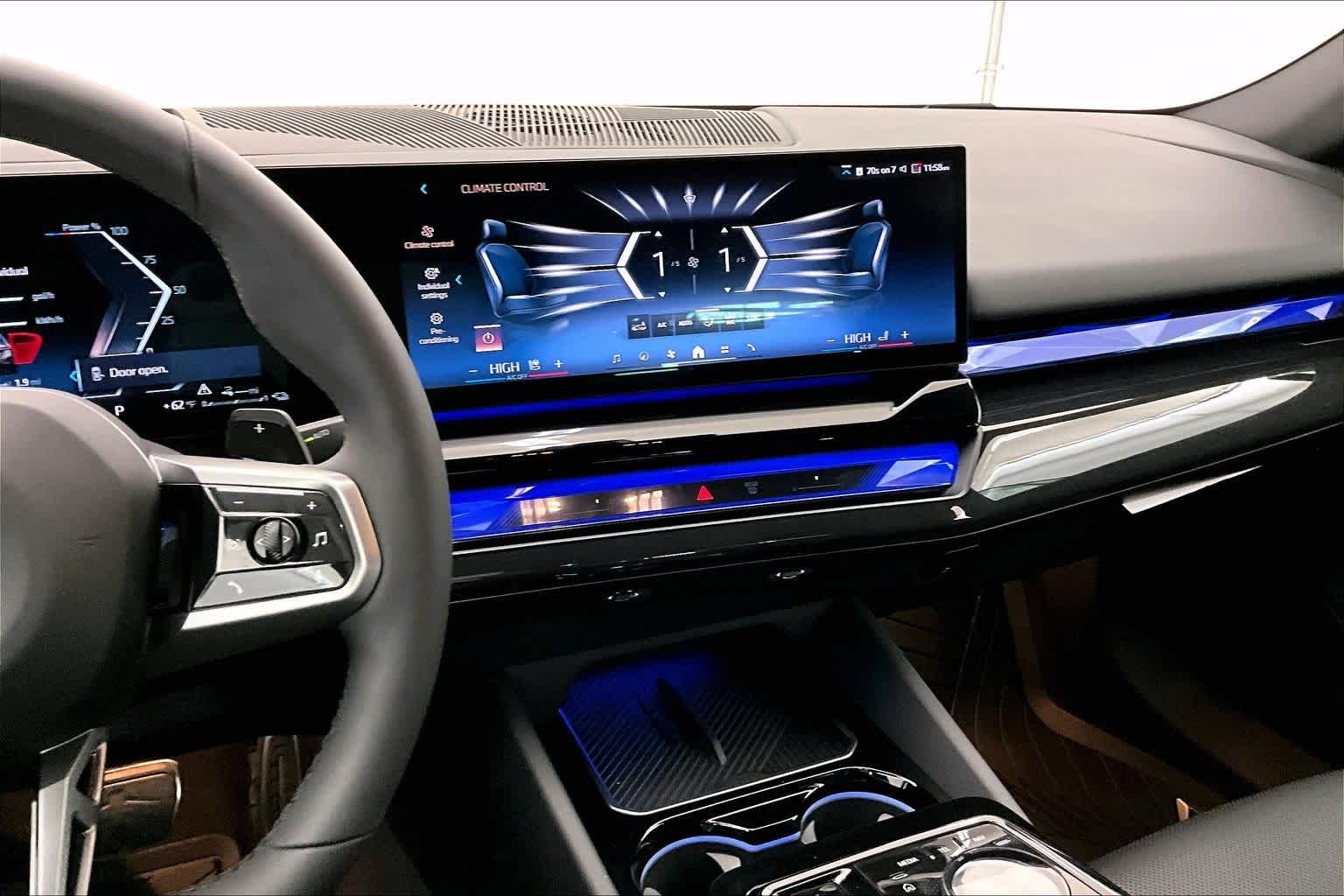 2025 BMW 5 Series 550e xDrive