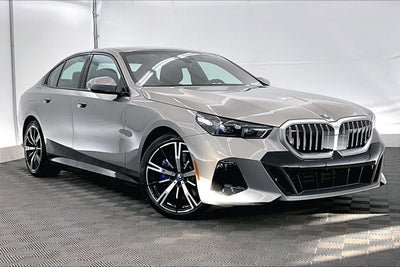 2025 BMW 5 Series 550e xDrive