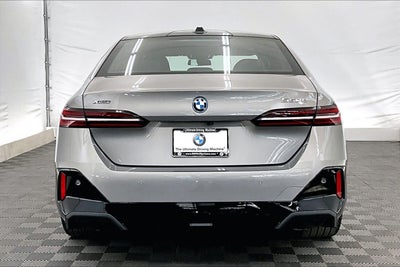 2025 BMW 5 Series 550e xDrive