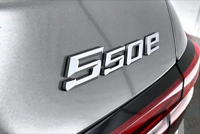 2025 BMW 5 Series 550e xDrive
