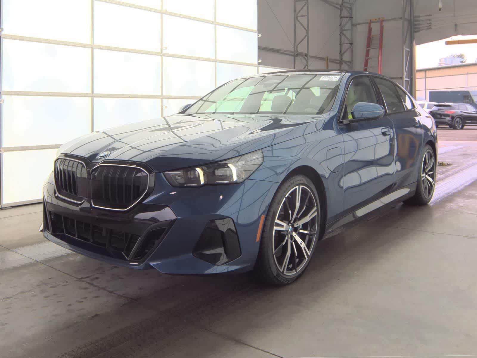 2026 BMW 550e 550e xDrive
