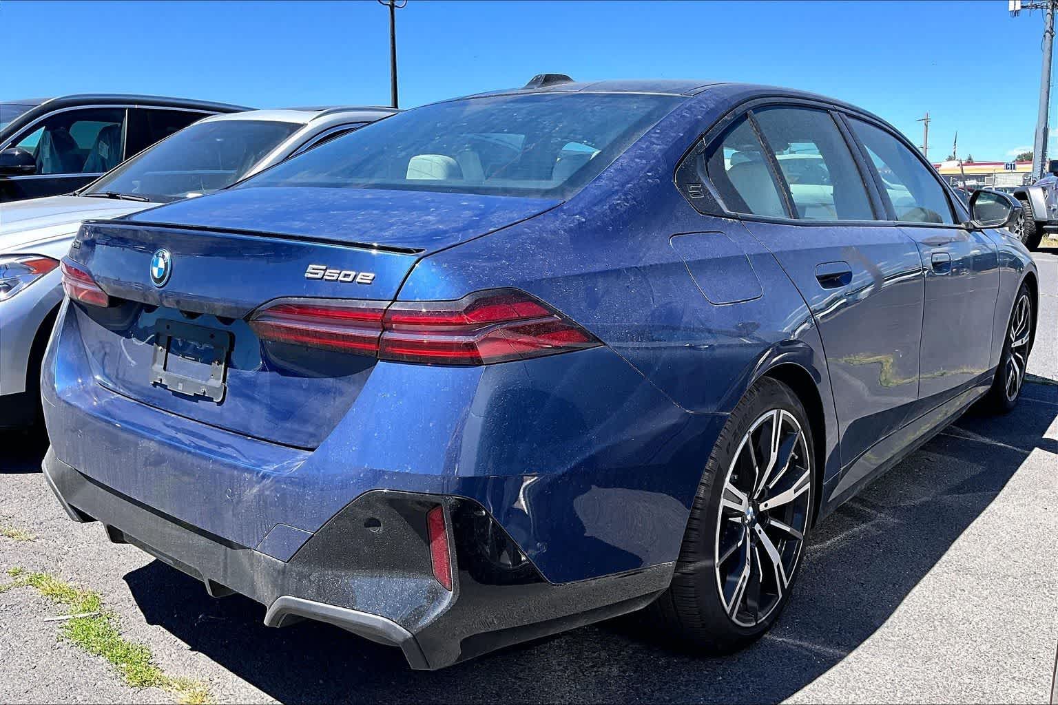 2026 BMW 550e 550e xDrive