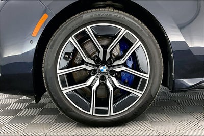 2023 BMW 740i 740i