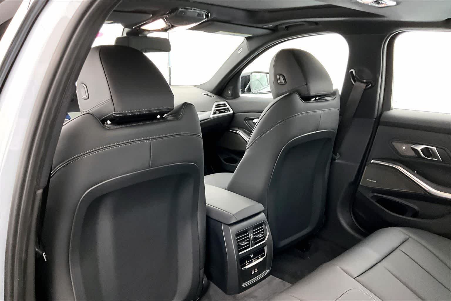 2026 BMW 330i 330i xDrive