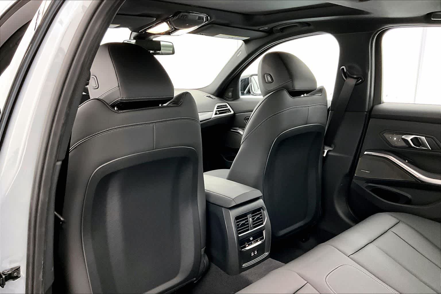 2026 BMW 330i 330i xDrive