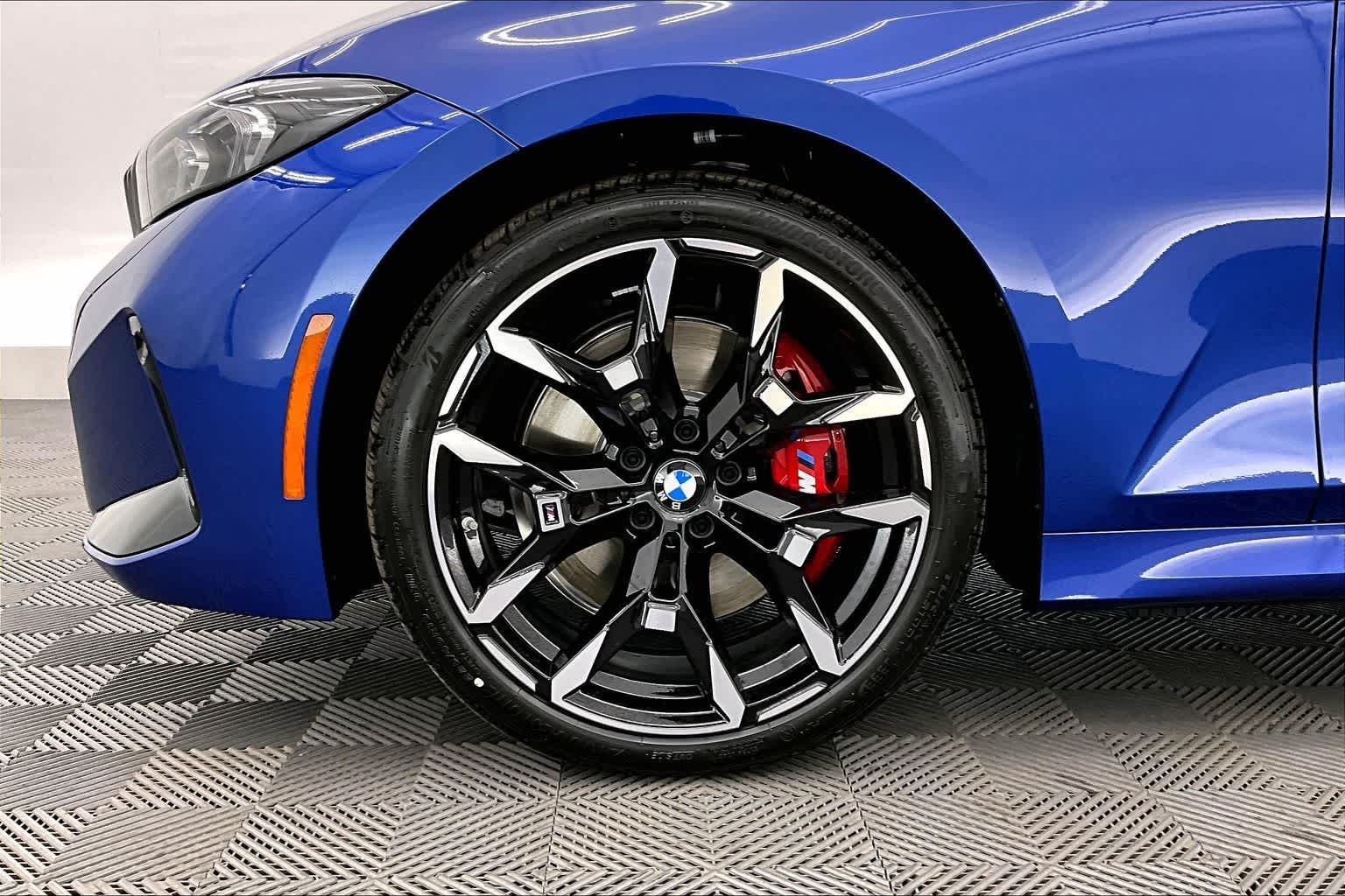 2026 BMW 330i 330i xDrive