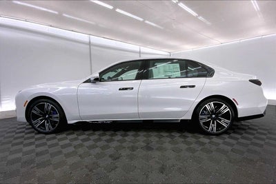 2025 BMW 7 Series 760i xDrive
