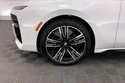 2025 BMW 7 Series 760i xDrive