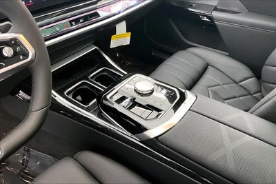 2026 BMW 750e 750e xDrive