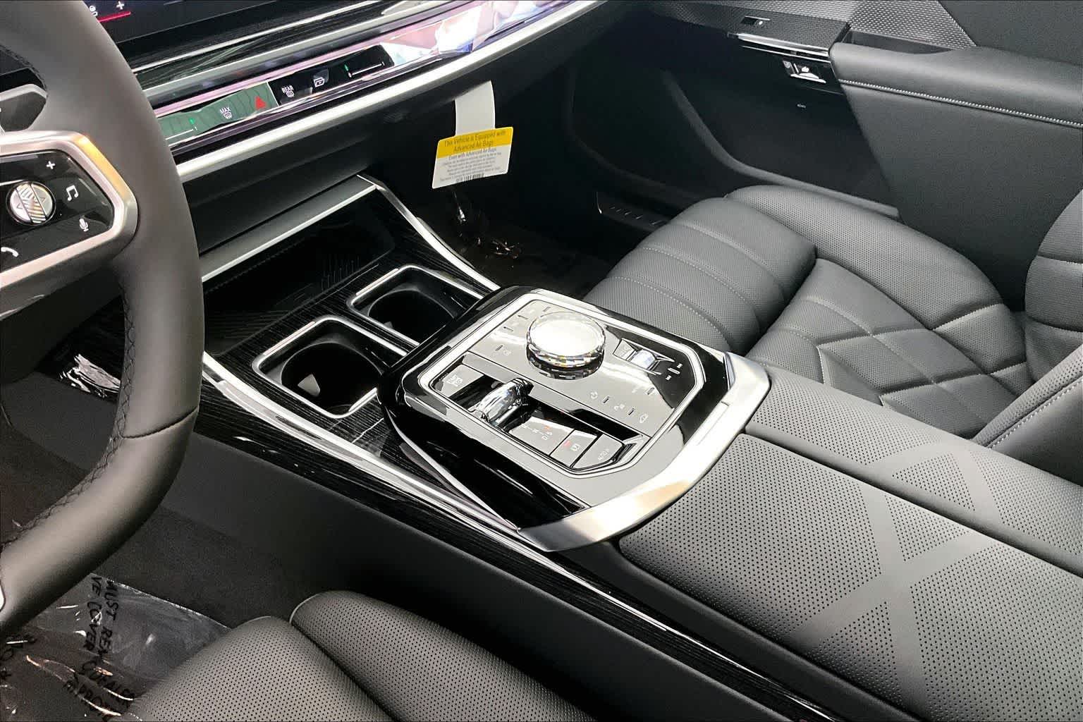 2026 BMW 750e 750e xDrive