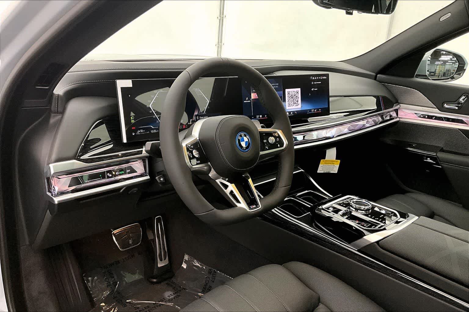 2026 BMW 750e 750e xDrive