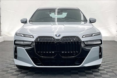 2026 BMW 750e 750e xDrive