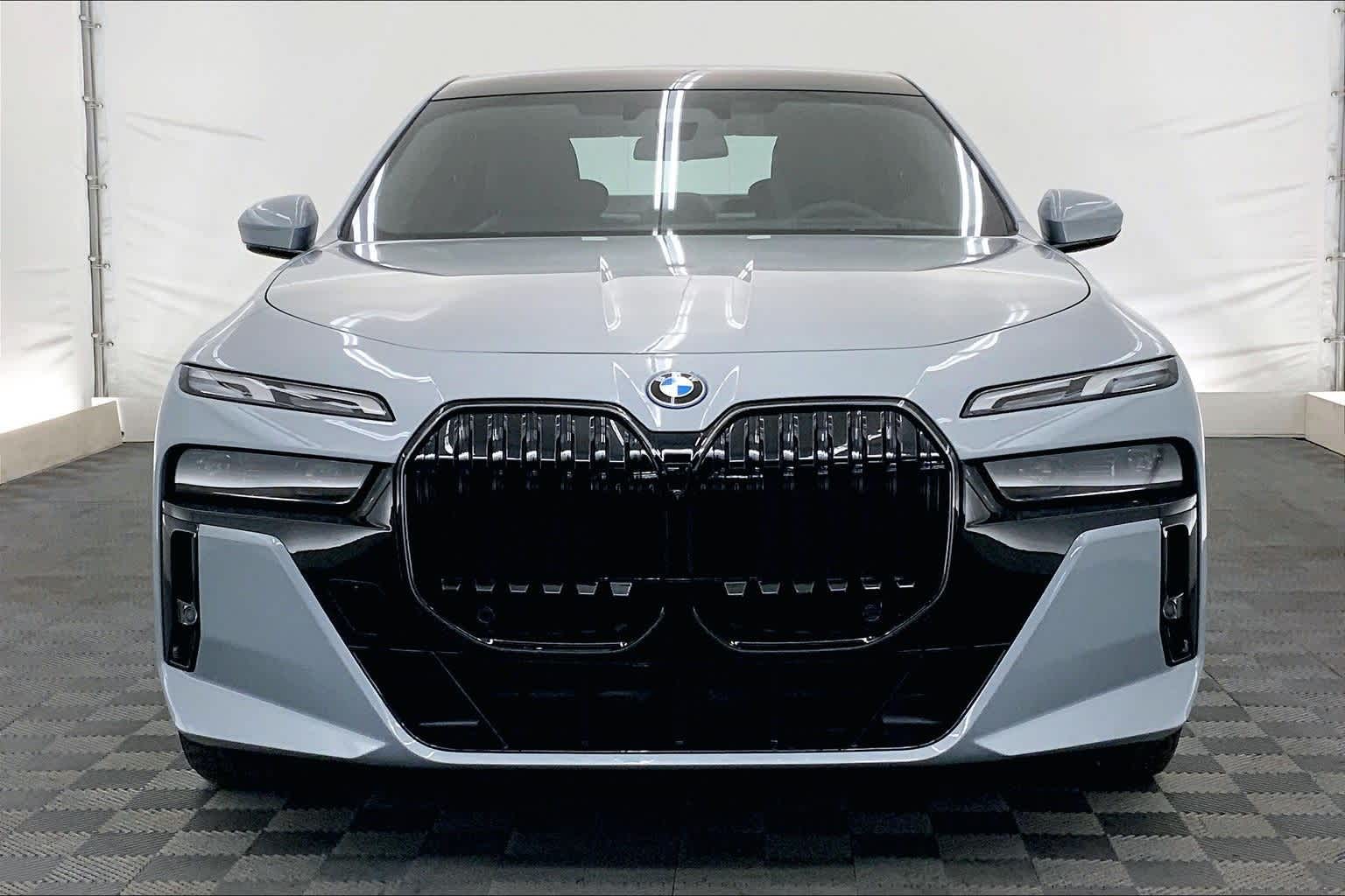 2026 BMW 7 Series 750e xDrive