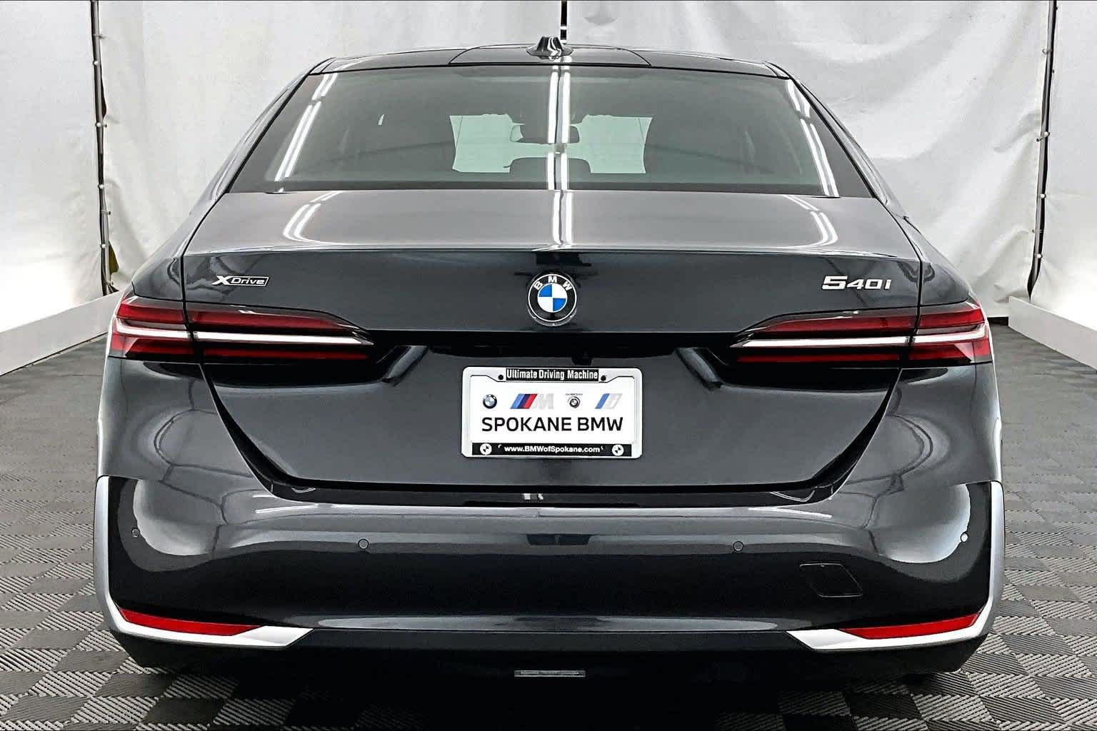 2026 BMW 540i 540i xDrive