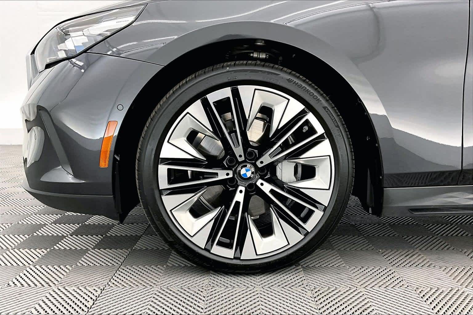 2026 BMW 540i 540i xDrive