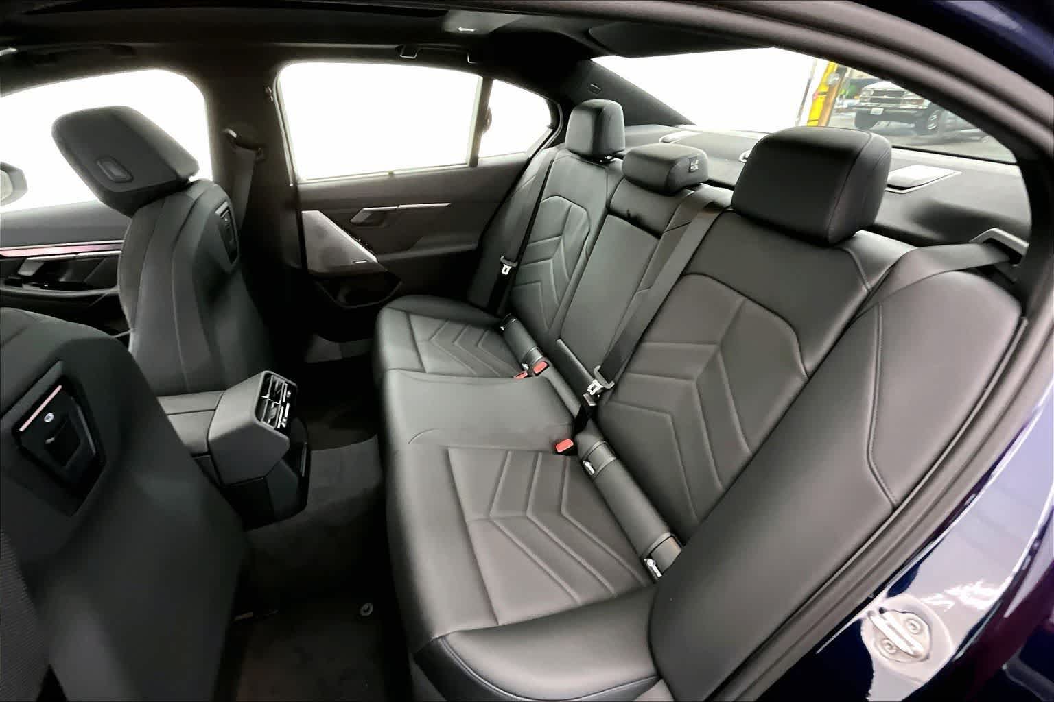 2026 BMW 540i 540i xDrive