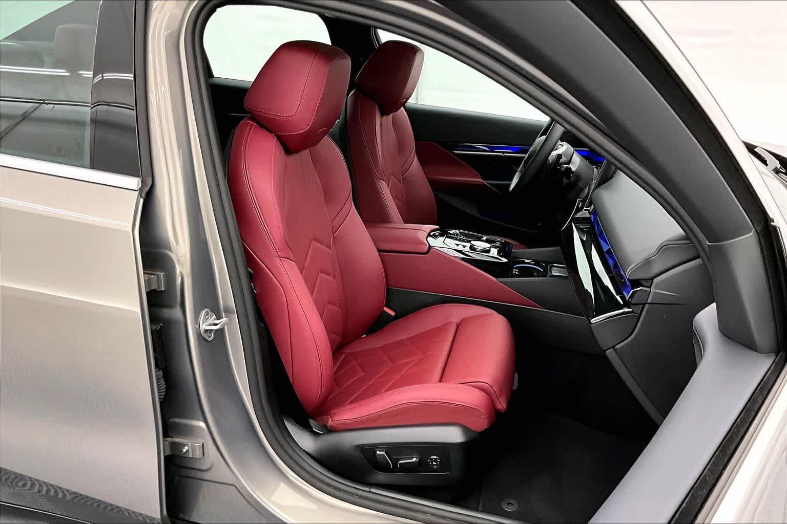 2026 BMW 540i 540i xDrive