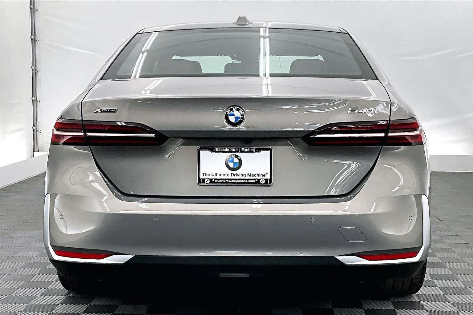 2026 BMW 540i 540i xDrive