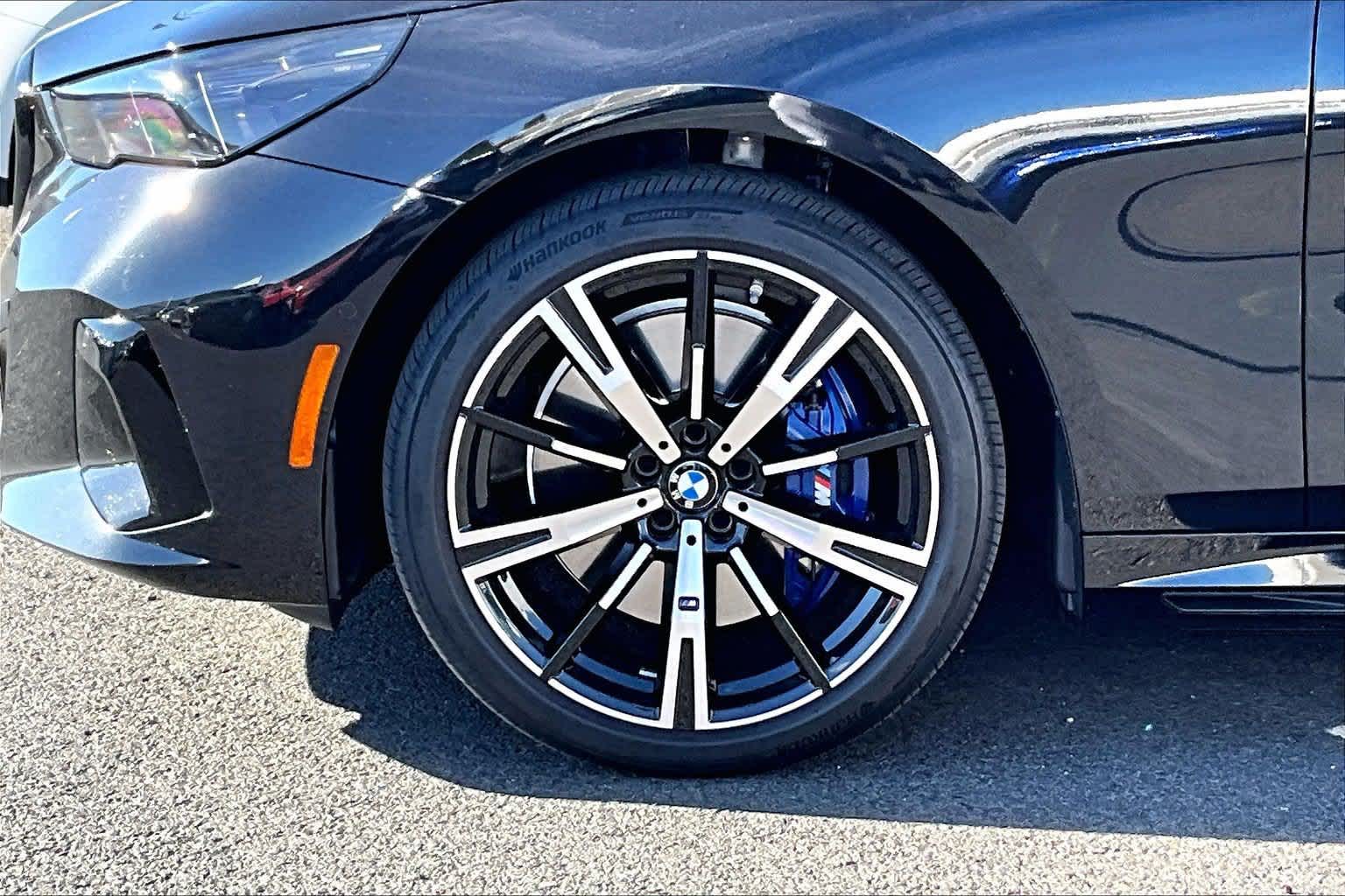 2025 BMW 540i 540i xDrive