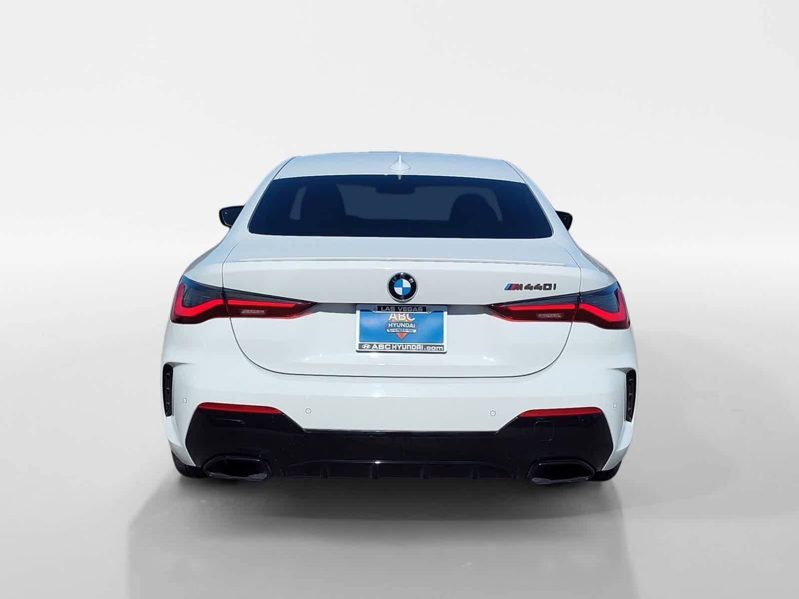2022 BMW M440i M440i