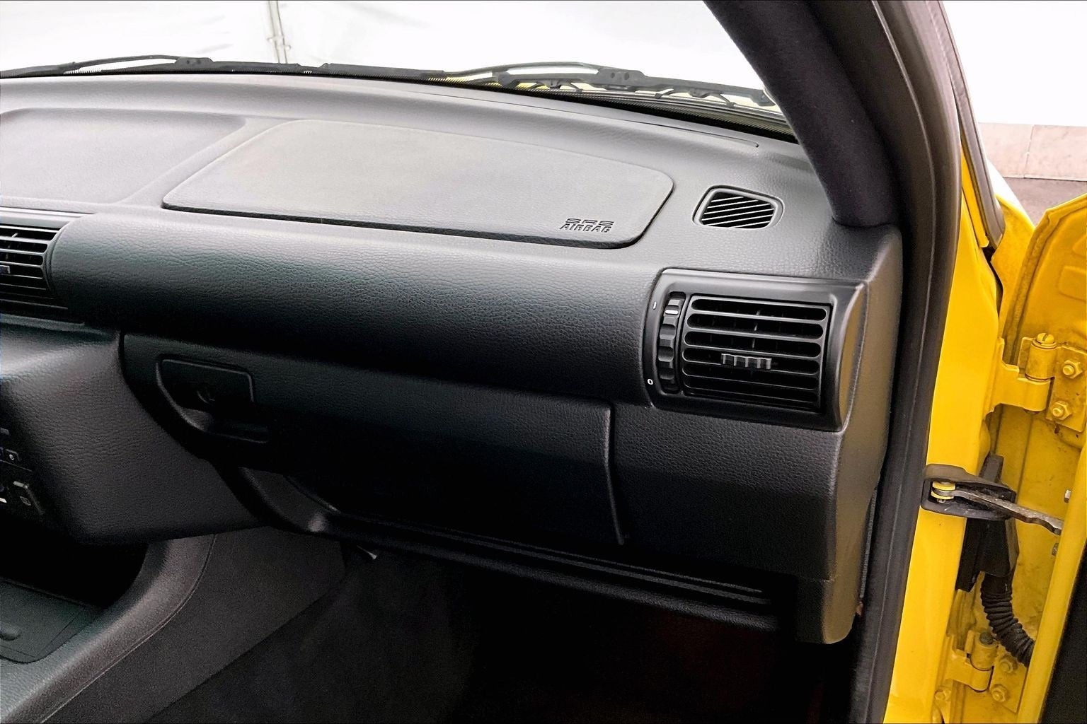 2000 BMW 3 Series 323ti Base